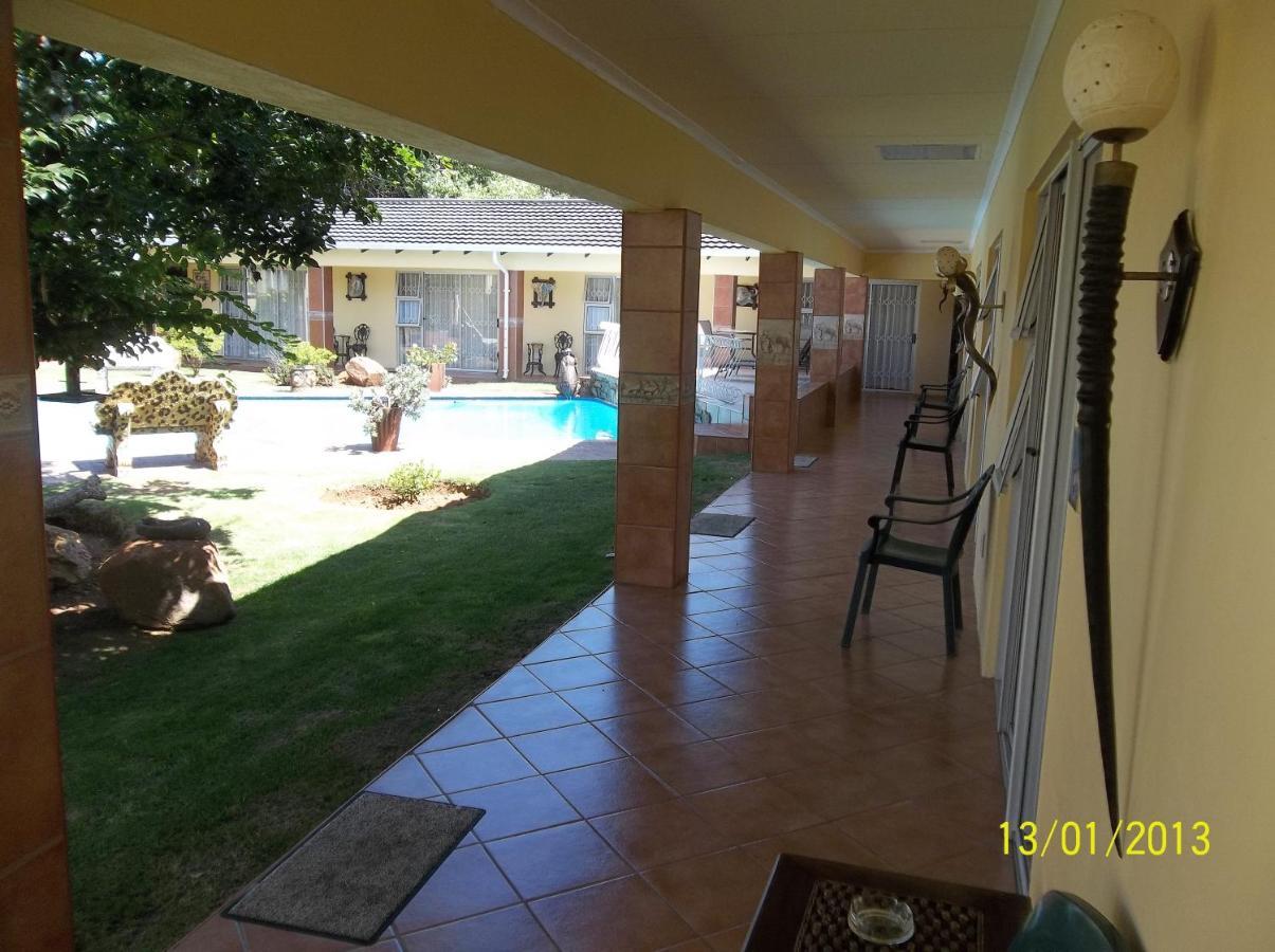 African Elephant Guesthouse ジャーミストン エクステリア 写真