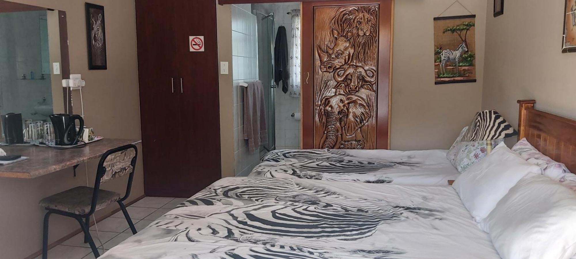 African Elephant Guesthouse ジャーミストン エクステリア 写真