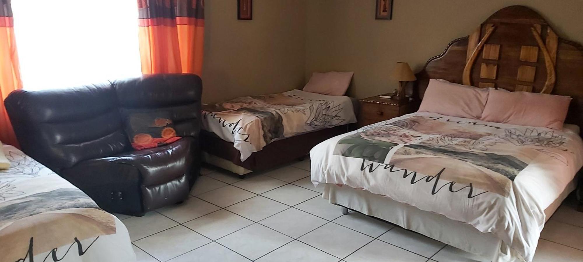 African Elephant Guesthouse ジャーミストン エクステリア 写真